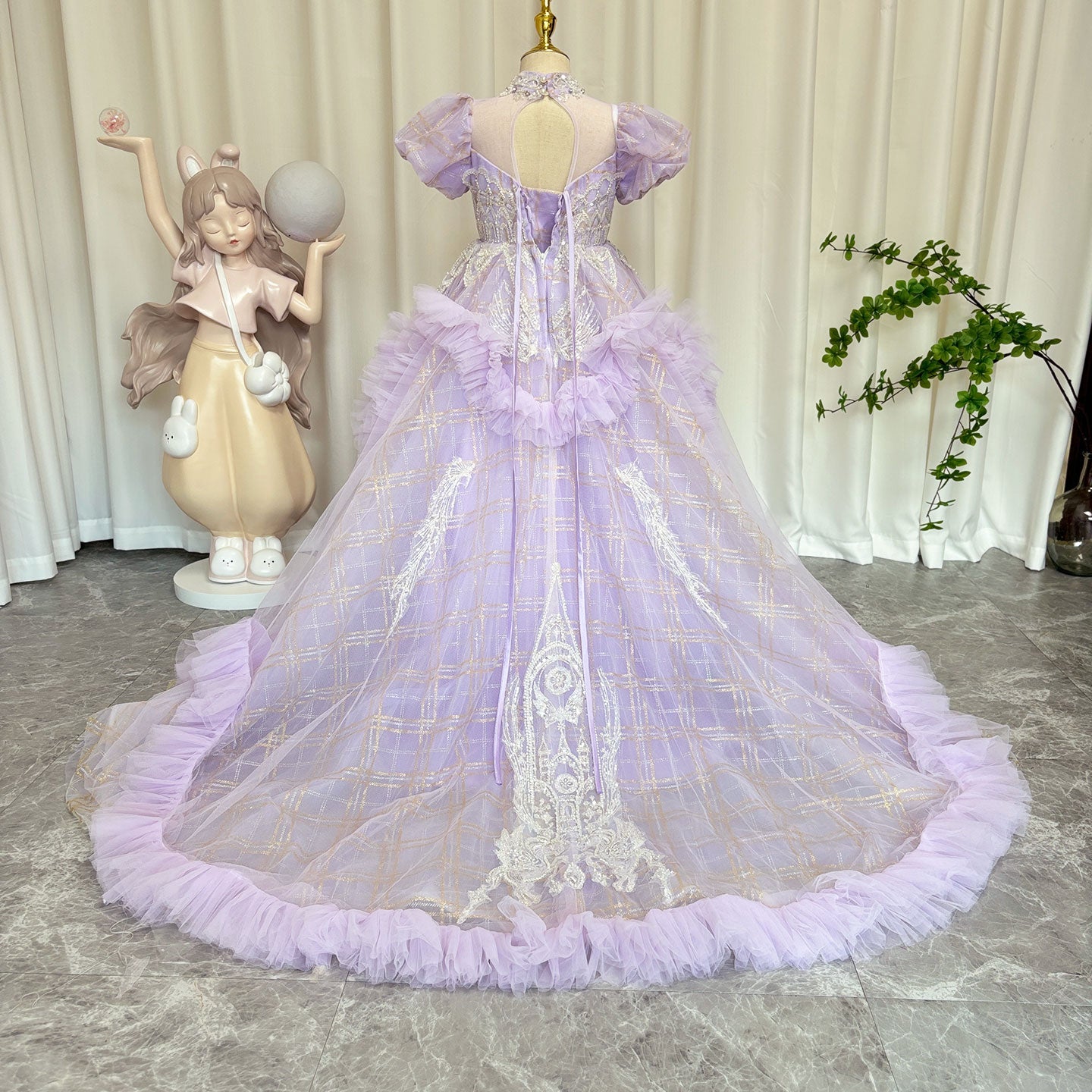 Luxury Beaded Lilac Girl Dress Arabic Ball Gown J184
