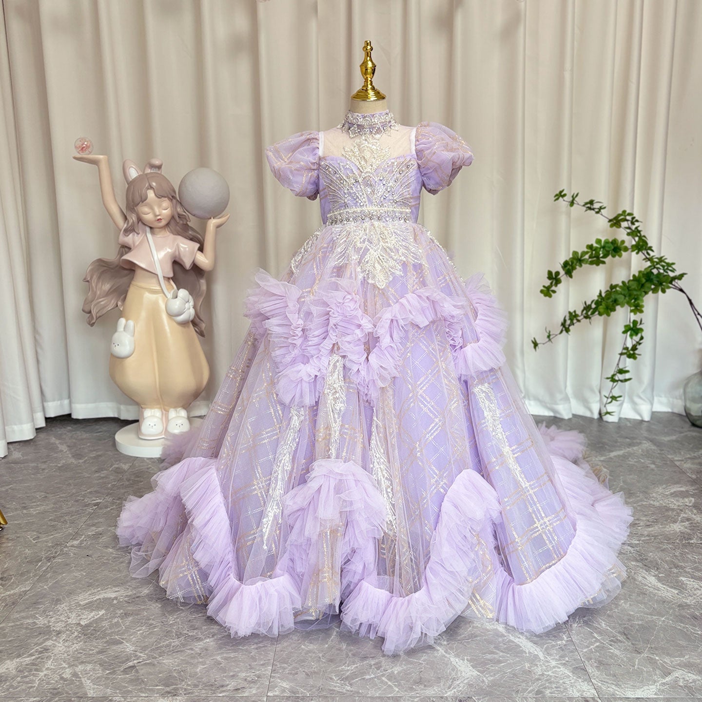 Luxury Beaded Lilac Girl Dress Arabic Ball Gown J184