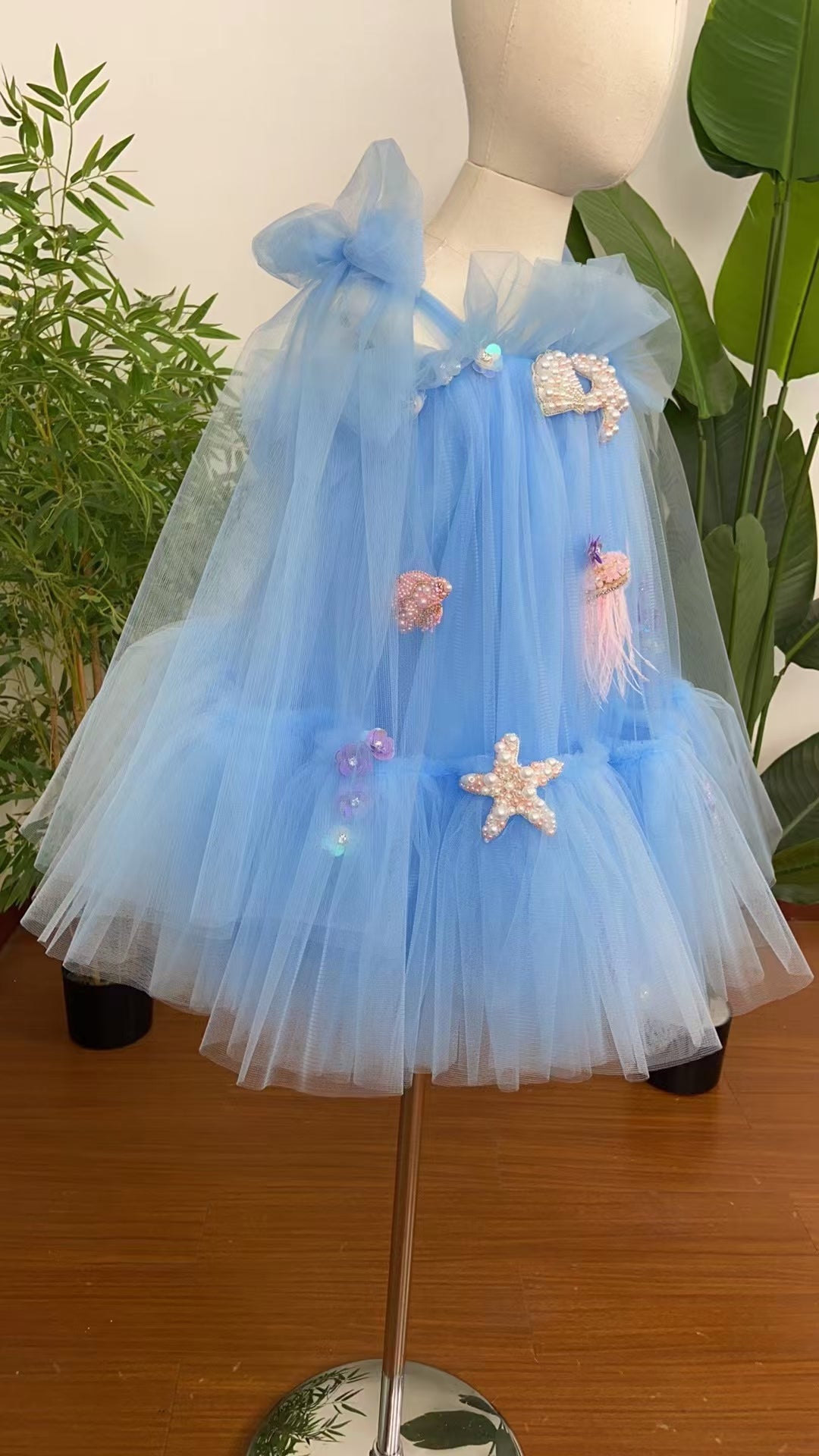 Luxury Blue Baby Flower Girl Dresses Mini Beading J038