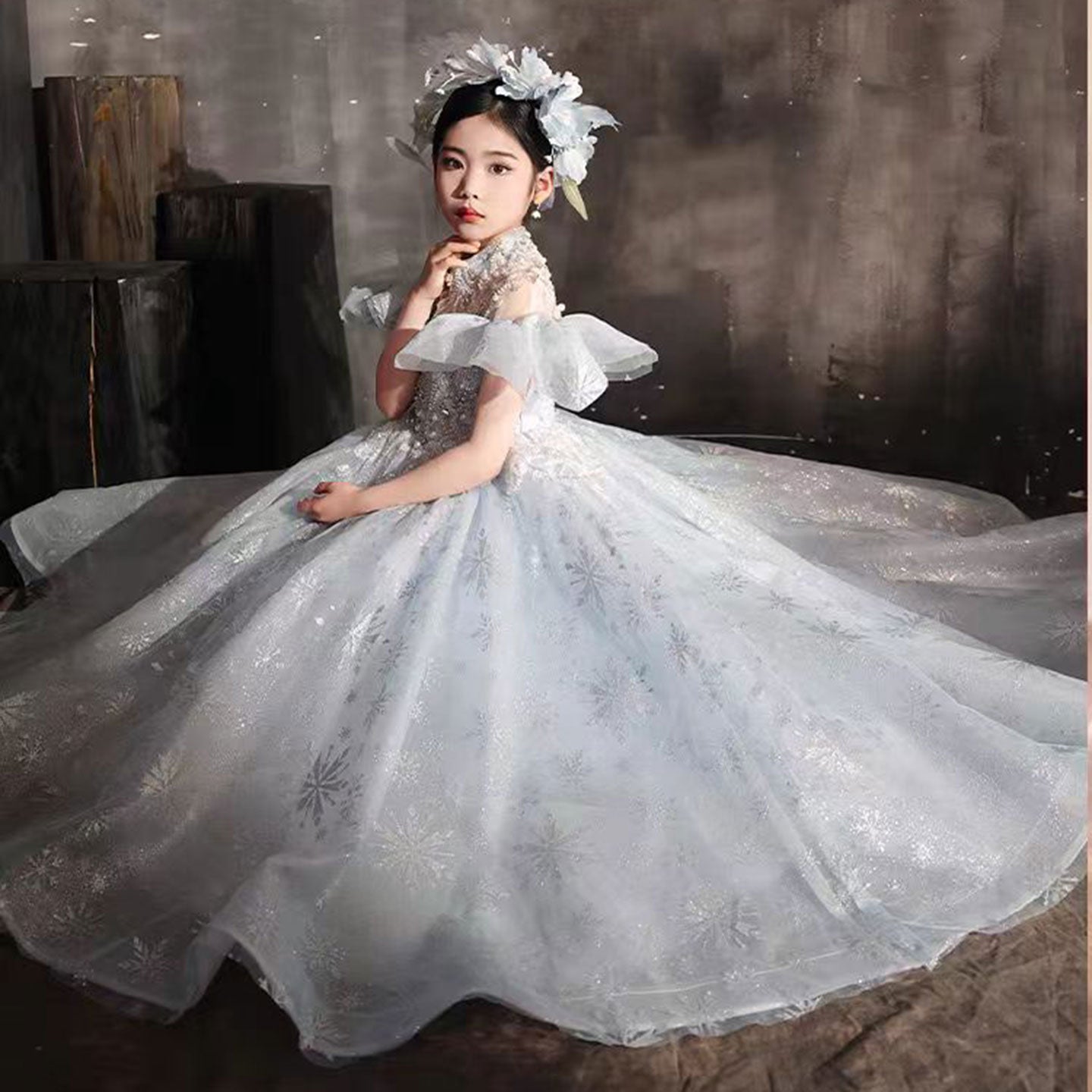 Luxury Blue Beaded Birthday Girl Dress Puffy Sleeve J319