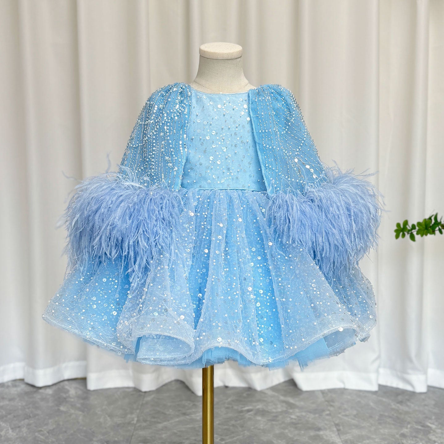Luxury Blue Girl Dress Feathers Cap Sleeve Kid Princess J170