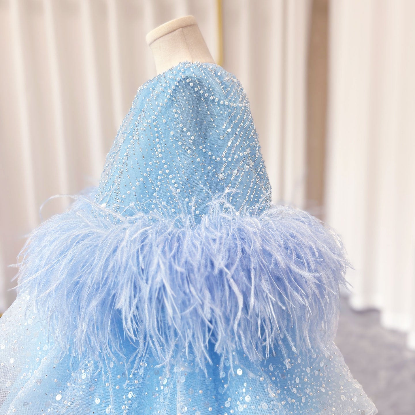 Luxury Blue Girl Dress Feathers Cap Sleeve Kid Princess J170