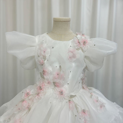 Luxury Dubai White Girl Dress 3D Flowers Beading Ball Gown J348