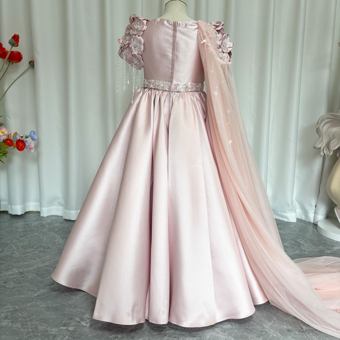 Luxury Dusty Pink Girl Dress Beadeds Arabic with Cap J037