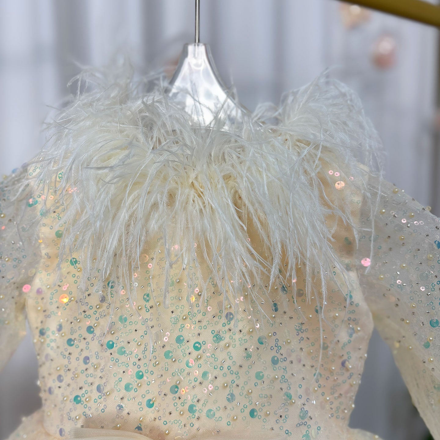 Luxury Gold Girl Dress Feathers Sequined Dubai Kids Wedding J320