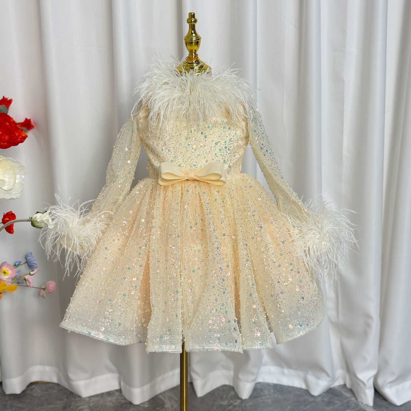 Luxury Gold Girl Dress Feathers Sequined Dubai Kids Wedding J320