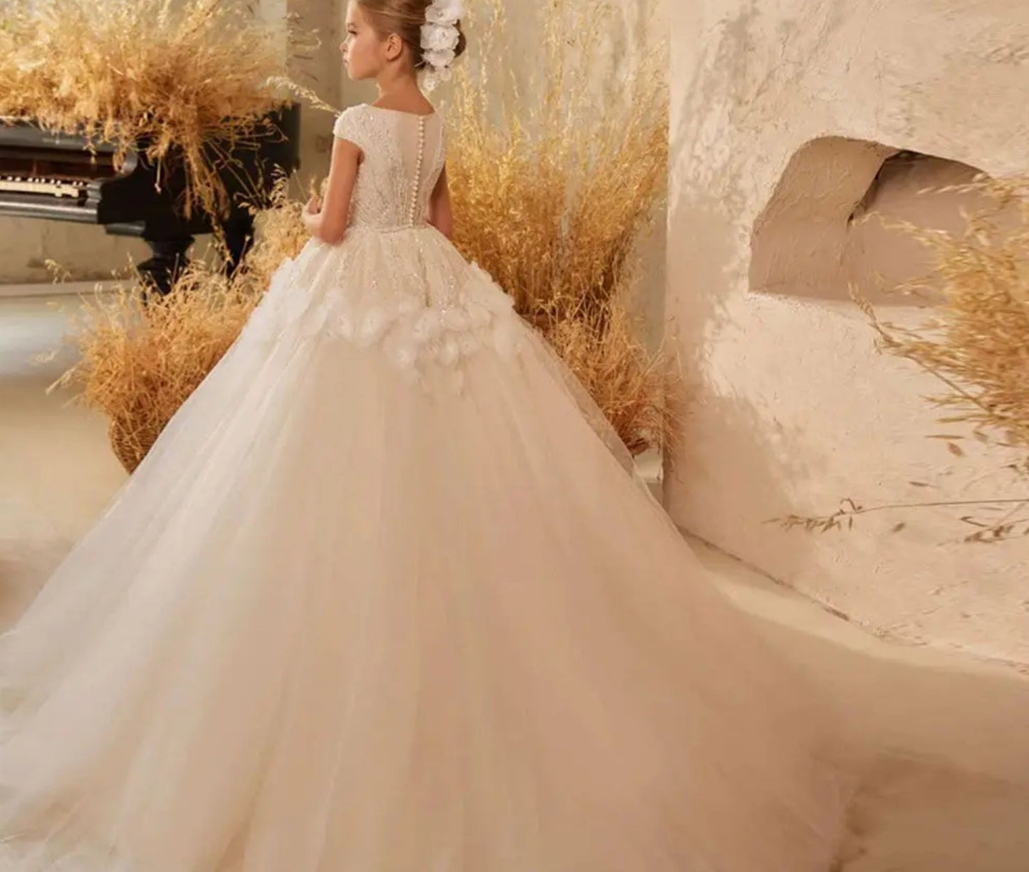 Luxury Ivory Flower Girl Dress Beading Elegant Princess Kids J265