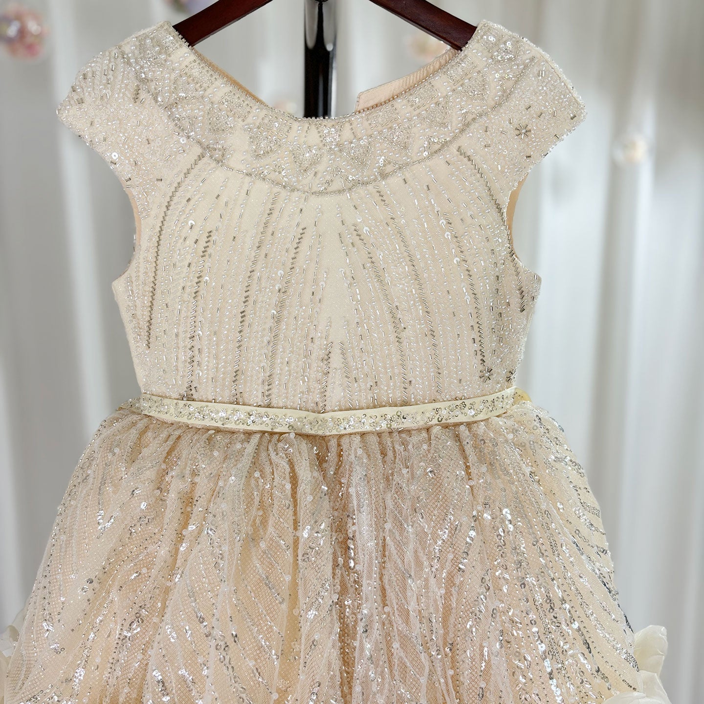 Luxury Ivory Flower Girl Dress Beading Elegant Princess Kids J265