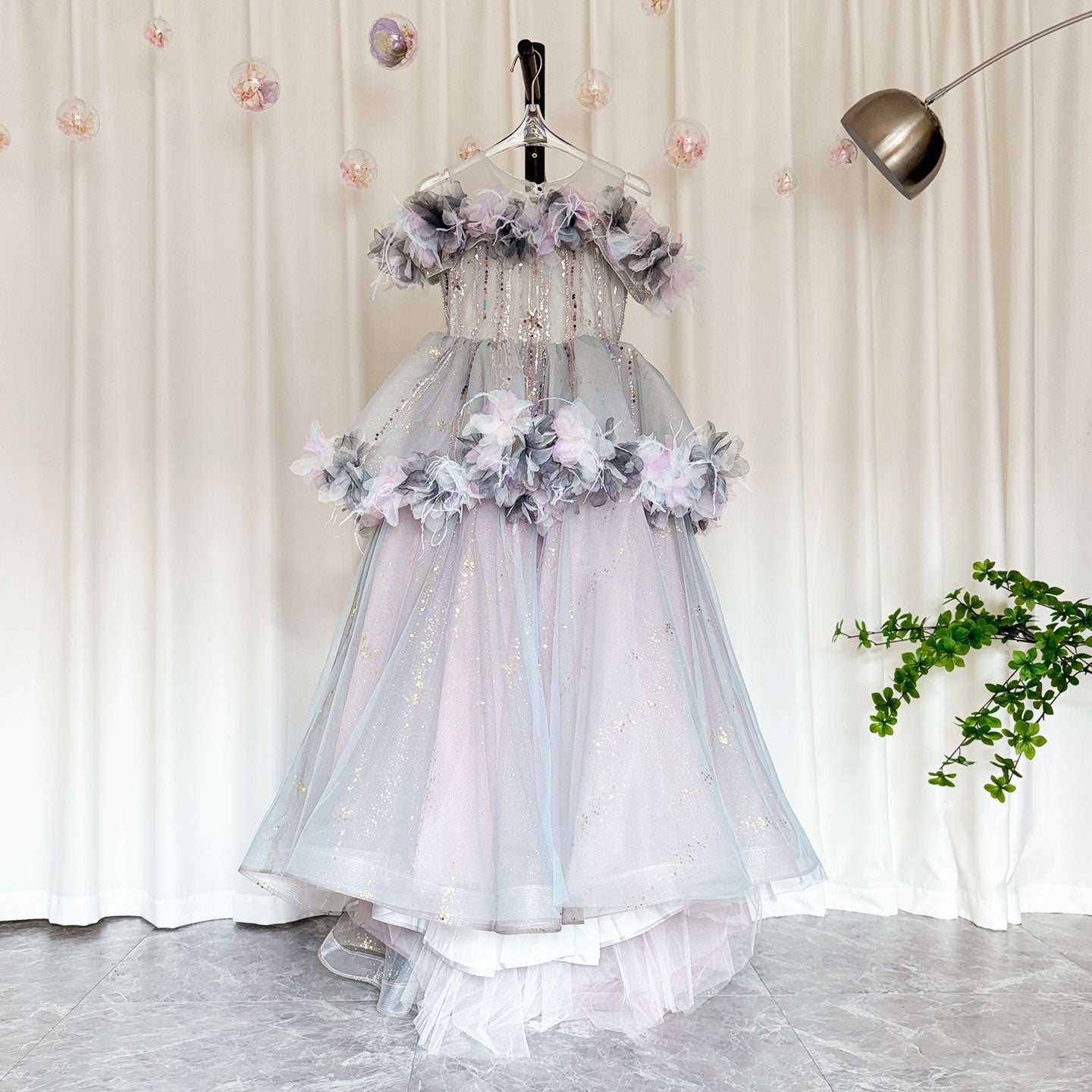 Luxury Lilac Flower Girl Dress Arabic Princess Kids Floor Length J083