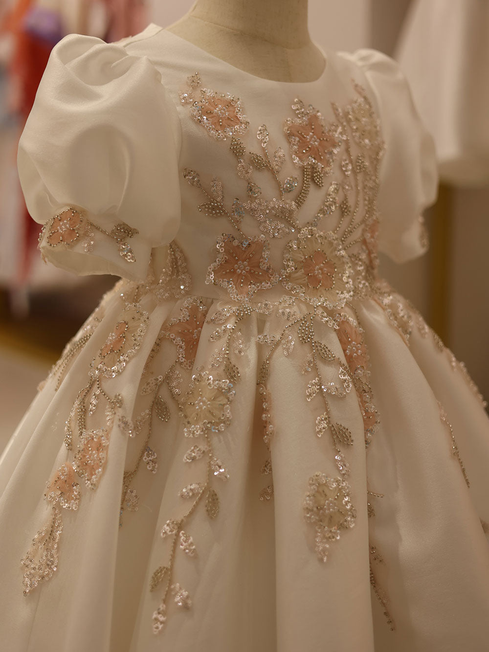 Luxury Off White Flower Girl Dresses Dubai Beading Sequined Princess J085