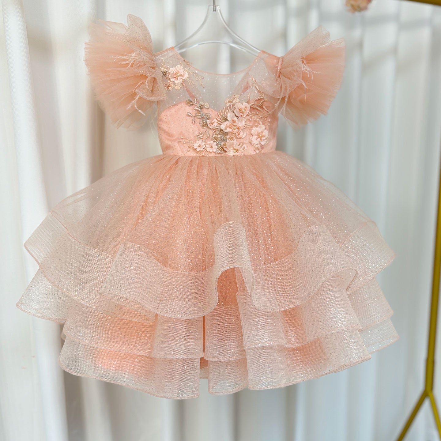 Luxury Pink Baby Flower Girl Dress Feathers Princess Kids Ball Gown J144