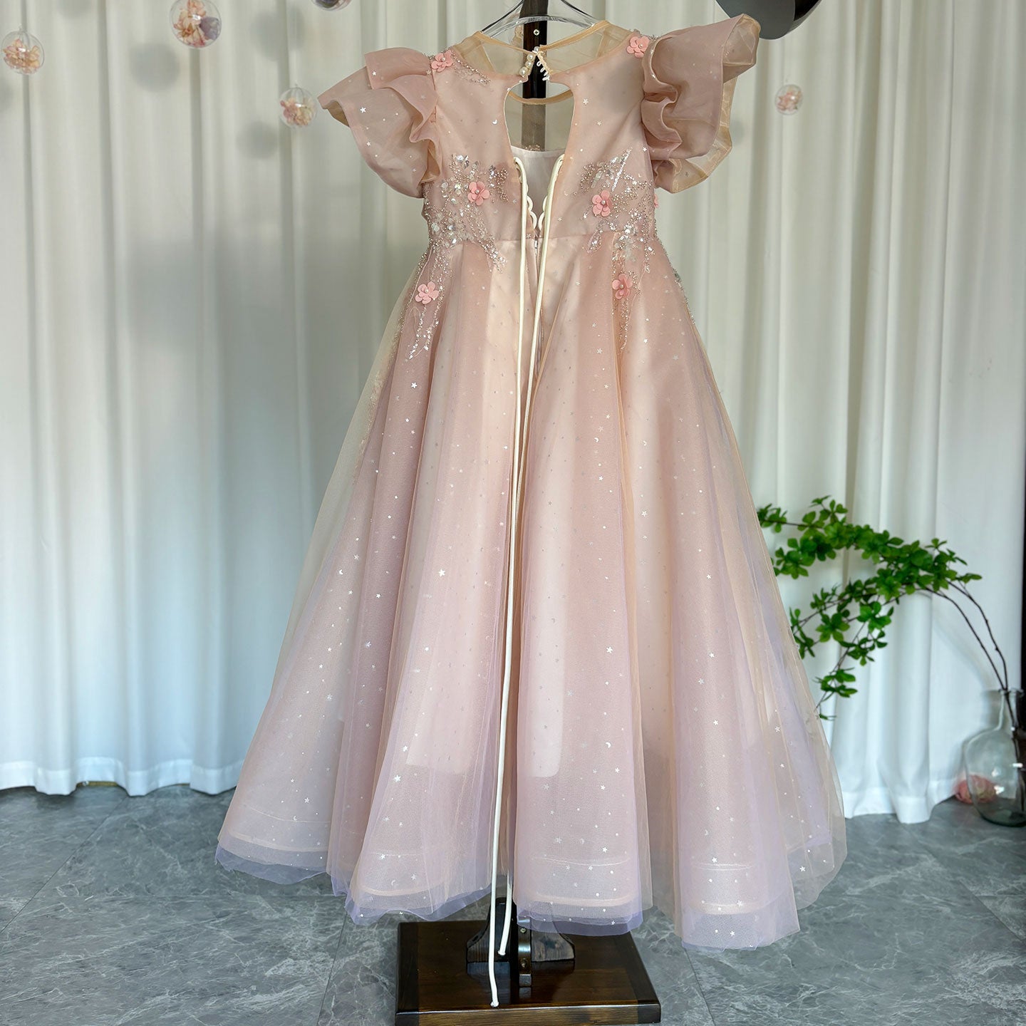 Luxury Pink Dubai Girl Dress 3D Flowers Pearls Arabic Princess J384