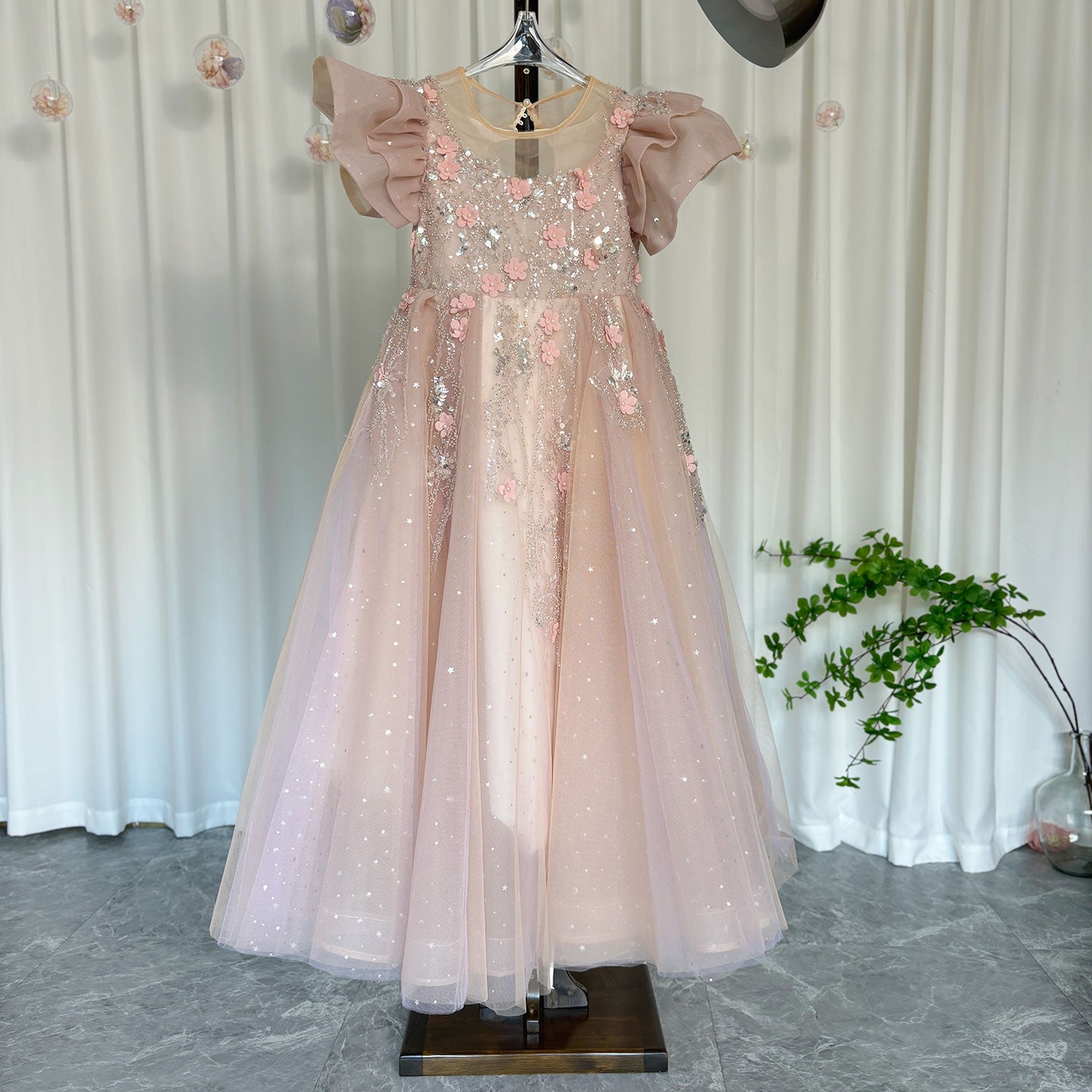 Luxury Pink Dubai Girl Dress 3D Flowers Pearls Arabic Princess J384