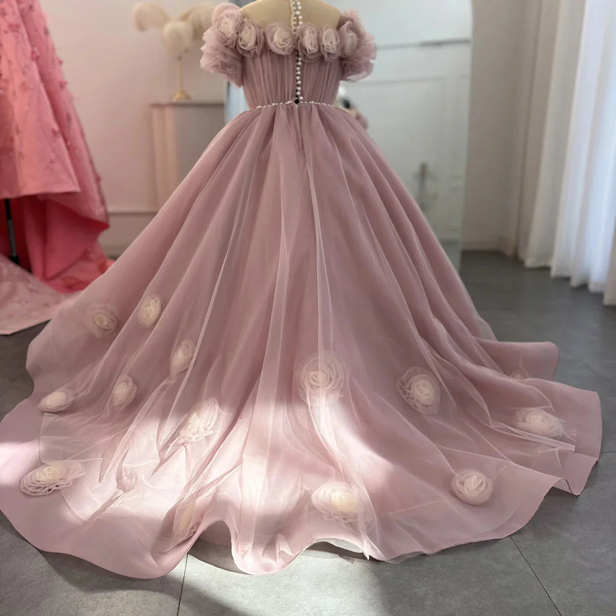Luxury Pink Girl Dress Handmade Flowers Princess Quinceañera J150
