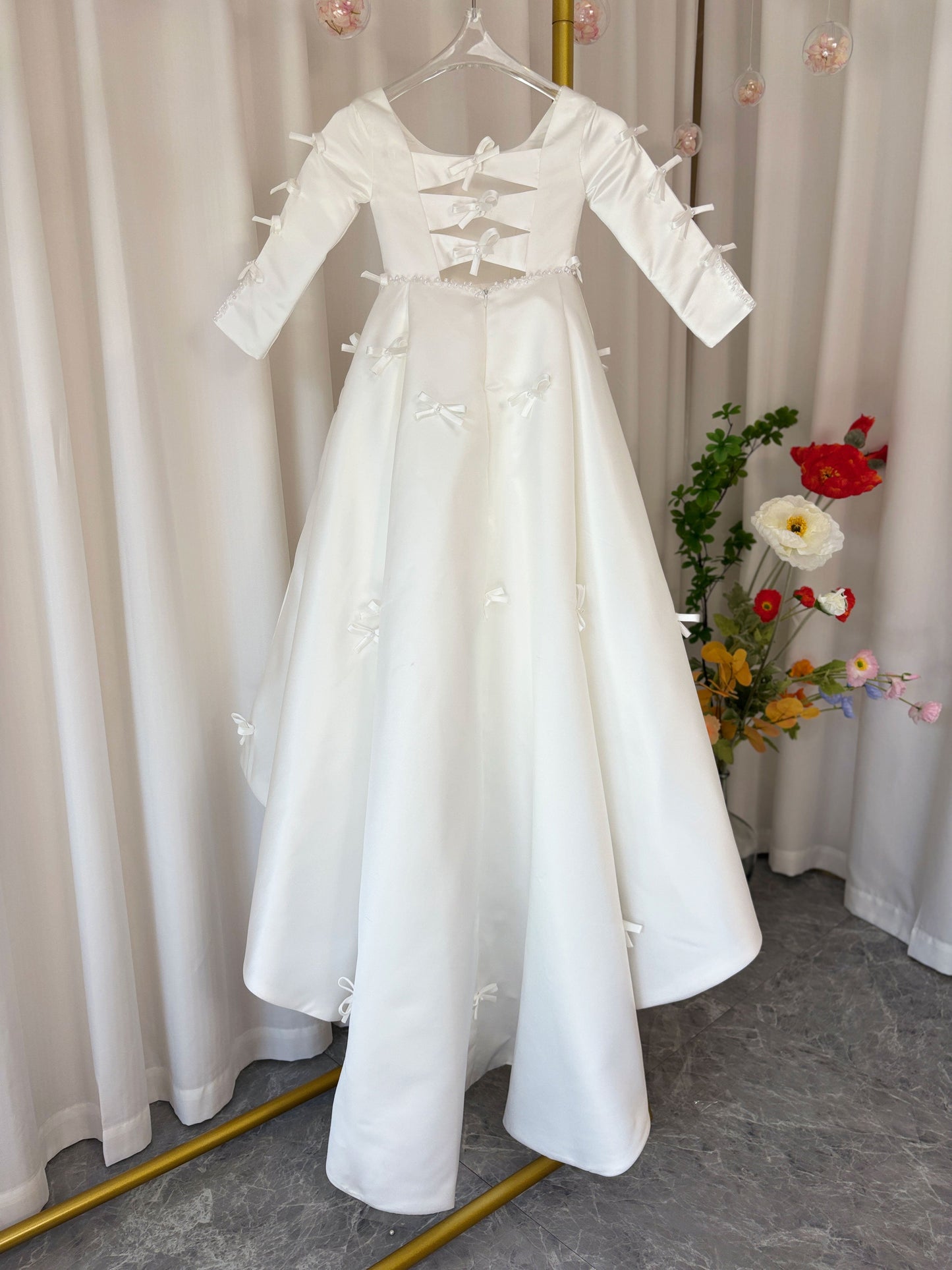 Luxury Pink Satin Girl Dresses Square Collar Long Sleeve J137