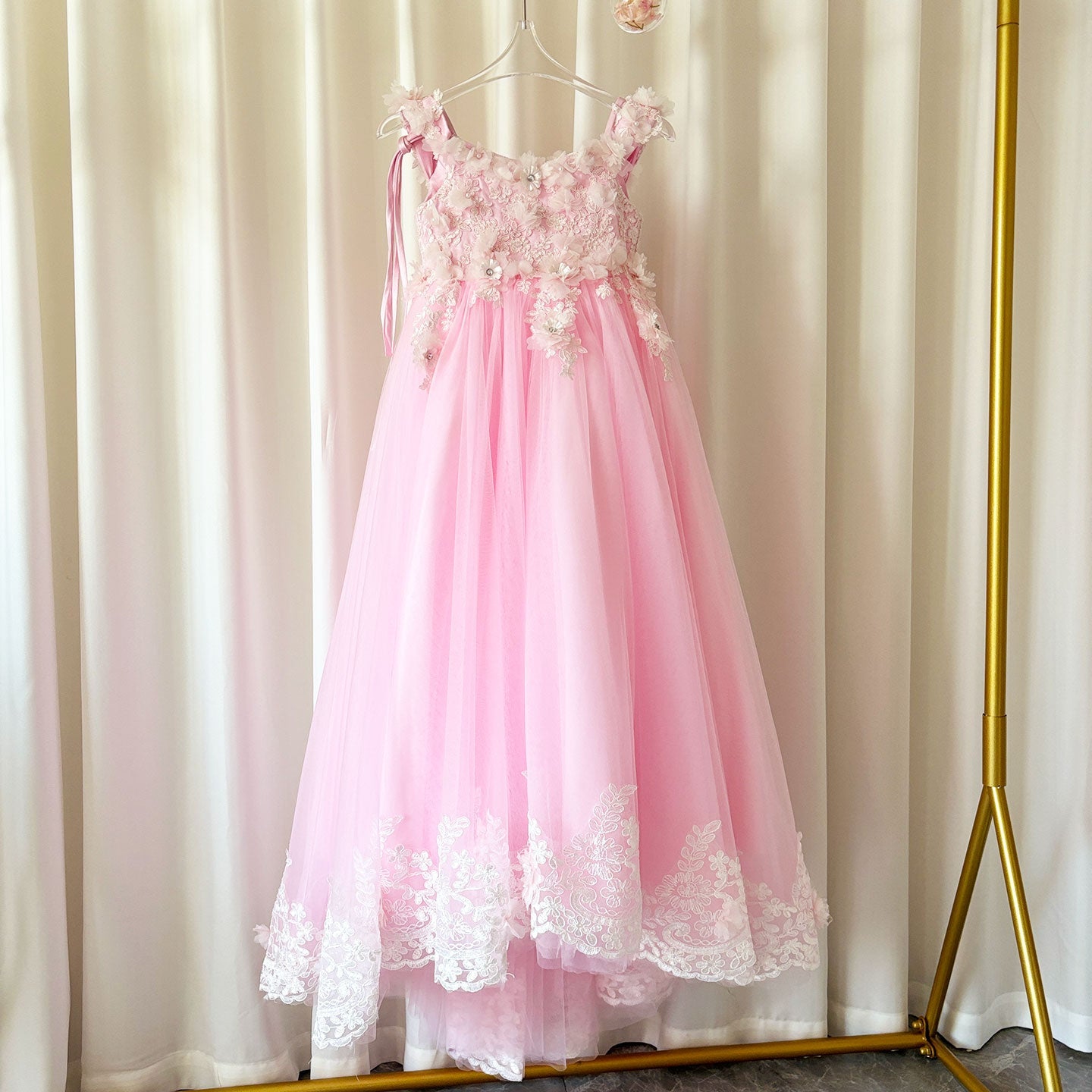 Luxury Pink Tulle Lace Girl Dress Sweep Train Ball Gown J178