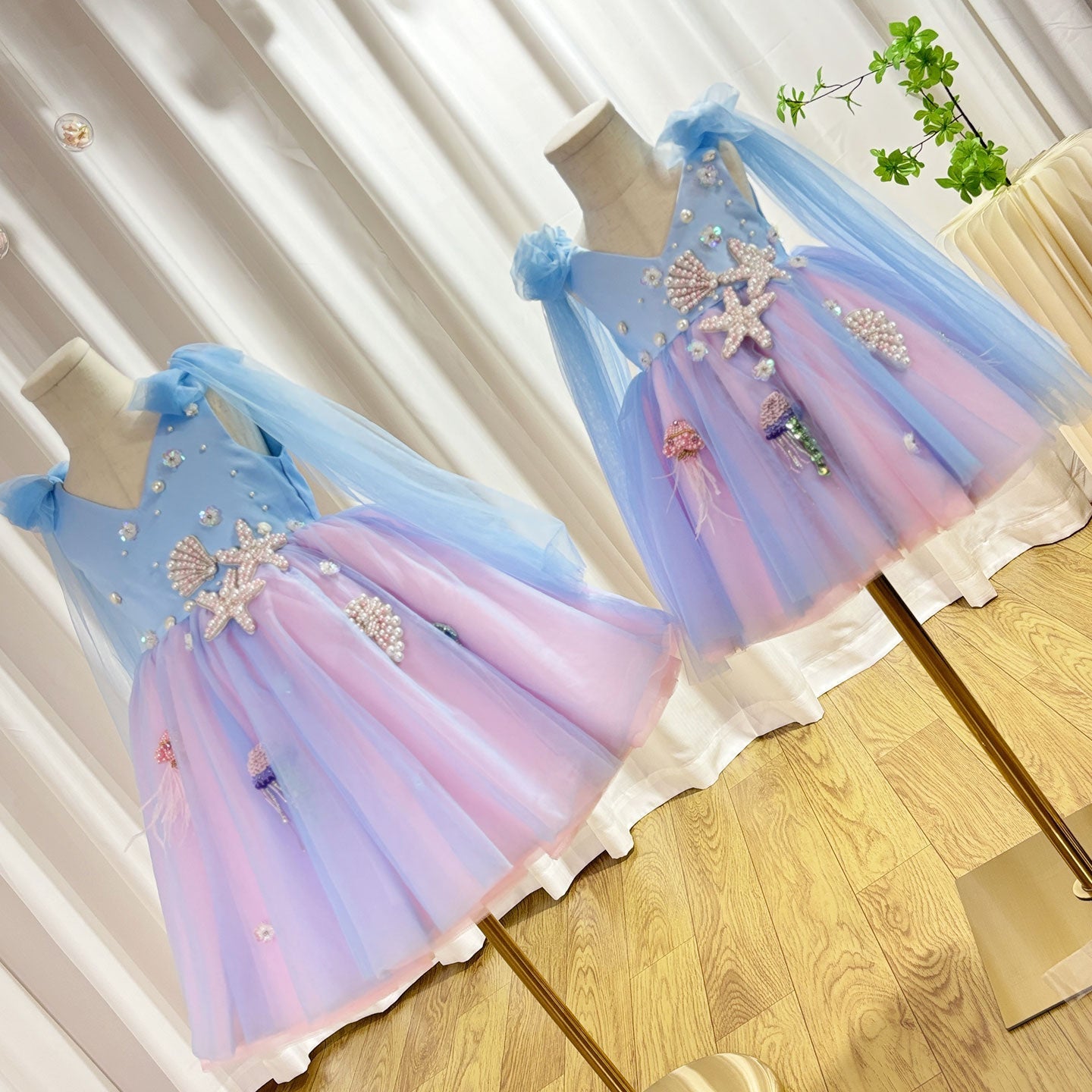 Luxury Sky Blue Baby Flower Girl Dresses Beaded Arab Pearls J072