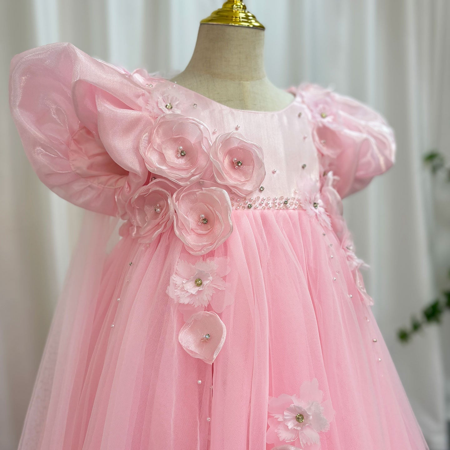 Sky Blue Arabic Flower Girl Dresses Crystal with Cape 3D Flowers J098