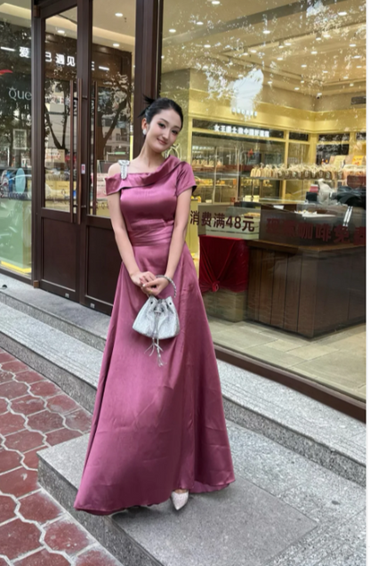 Elegant Red Sheath Satin Bridesmaid Dresses Red Formal Evening Dresses ED05010