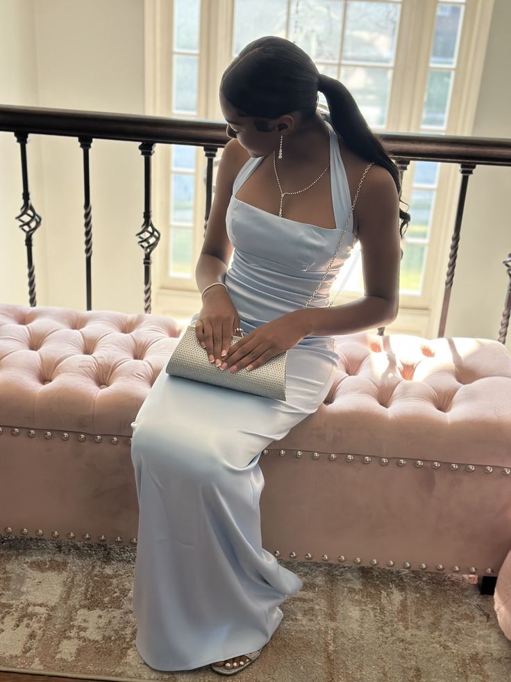 Chic Halter Sheath Long Prom Dresses Satin Blue Bridesmaid Dresses Sleeveless Formal Dresses ED05255