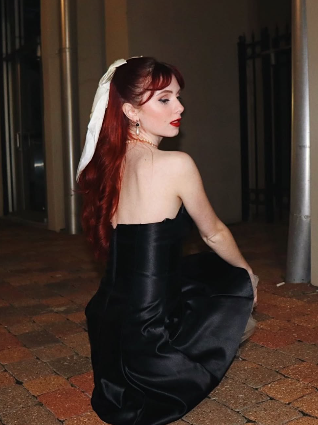 Cute A Line Strapless Black Satin White Tulle Short Cocktail Dresses Homecoming Dresses SH2677