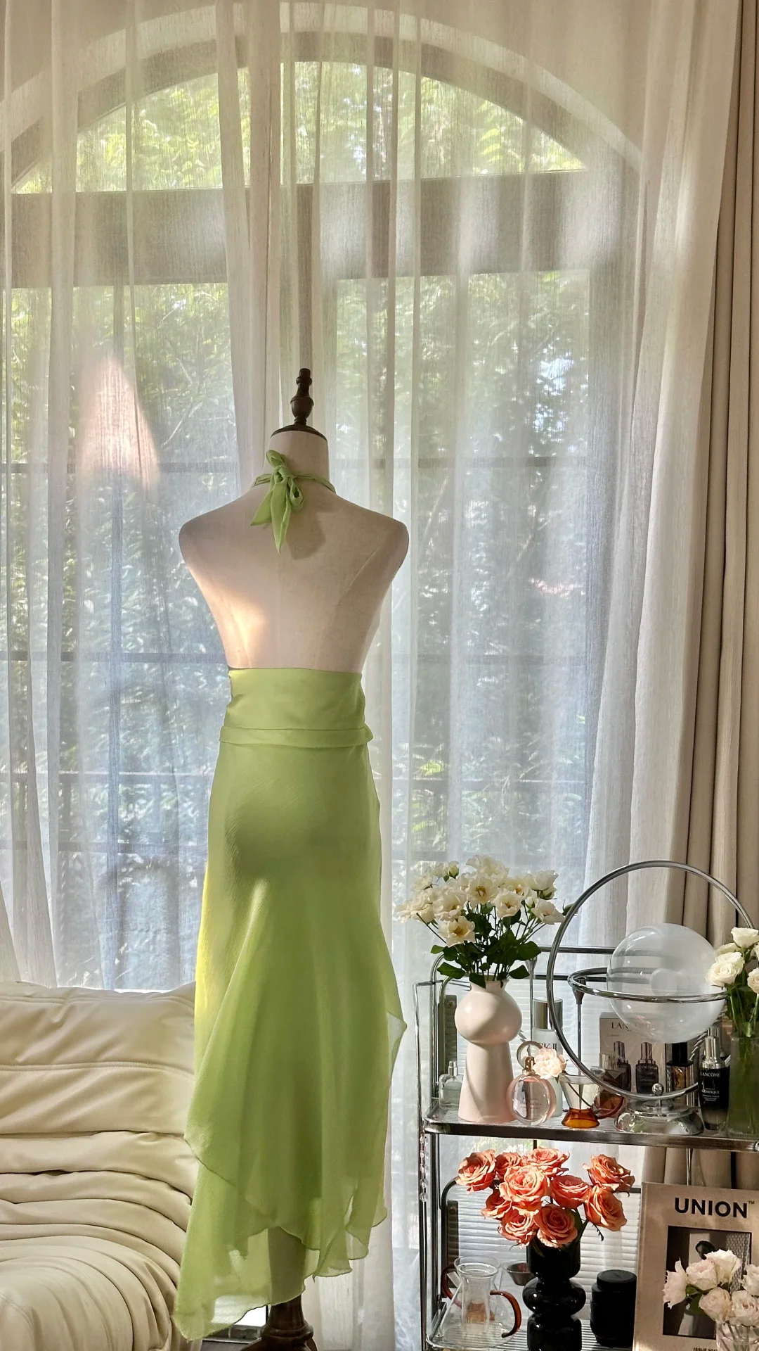 Gentle A Line Halter Beaded Green Chiffon Open Back Party Dress Homecoming Dress SH2936