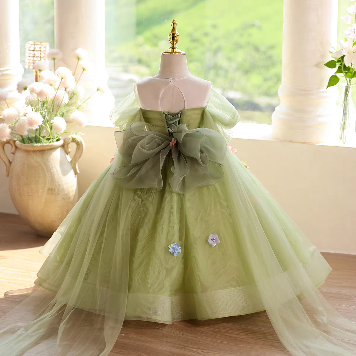 Green Flower Girl Dress with Floral Appliqués Floor Length D103