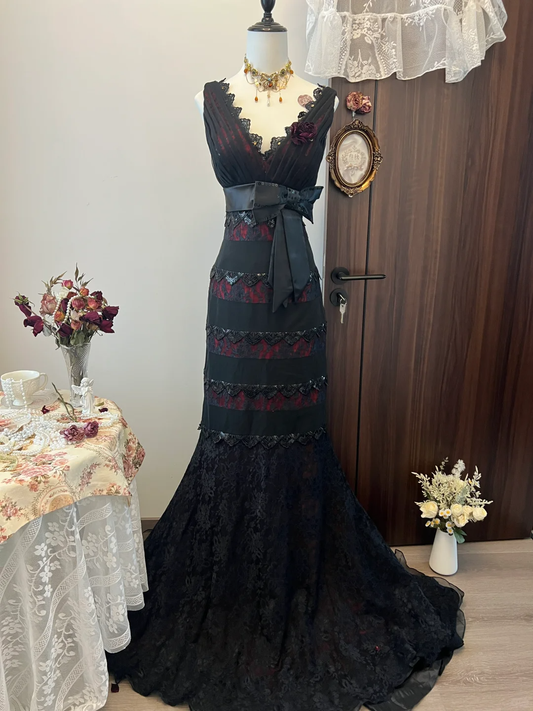 Vintage A Line V Neck Black Lace Tulle Prom Dress Evening Dress with Bow SH2988