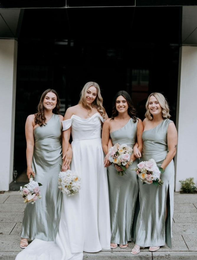 Pretty Sheath One Shoulder Green Satin Bridesmaid Dress Evening Dress with Slit SH3203