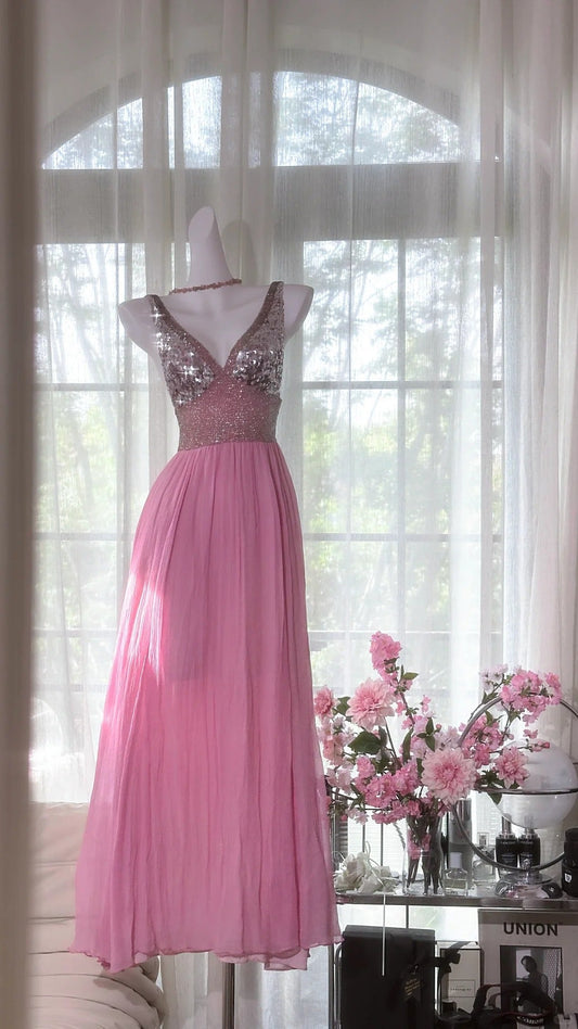 Vintage Beaded V-Neck Sequined Chiffon Backless Prom Dress P3265