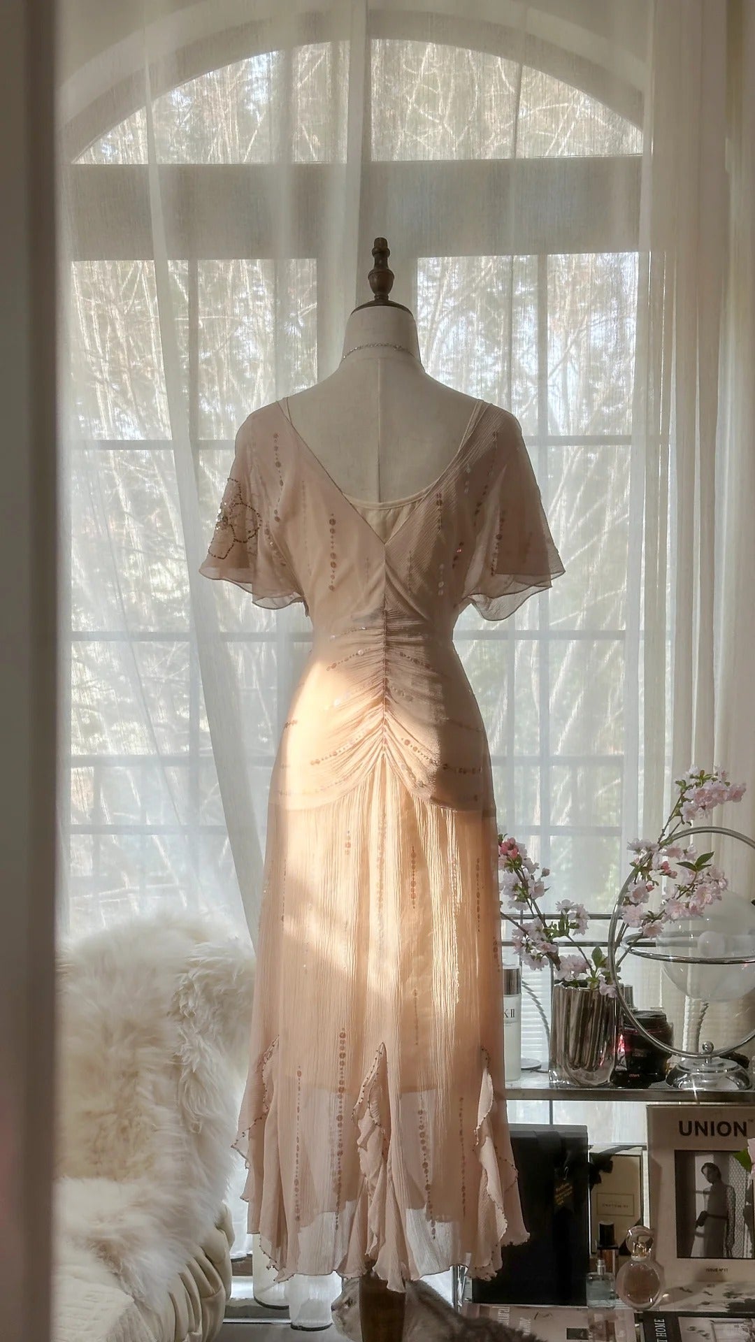 Elegant Pink V-neck Short-sleeved Chiffon Flowing Prom Dress P3309