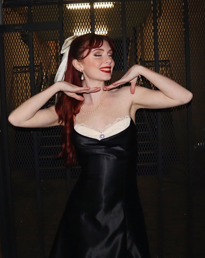 Cute A Line Strapless Black Satin White Tulle Short Cocktail Dresses Homecoming Dresses SH2677