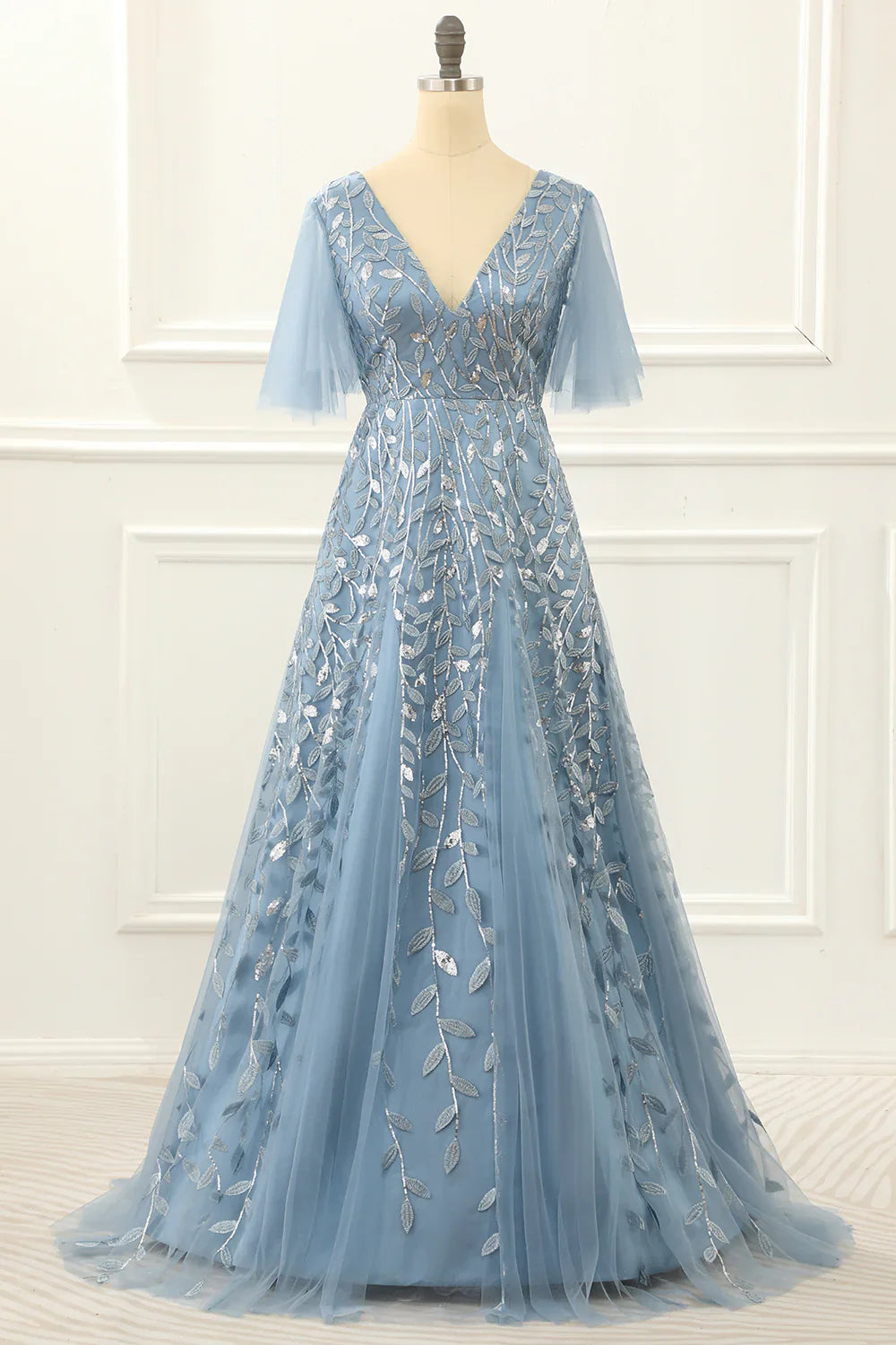 A Line Tulle Blue Prom Dress With Lace Appliques