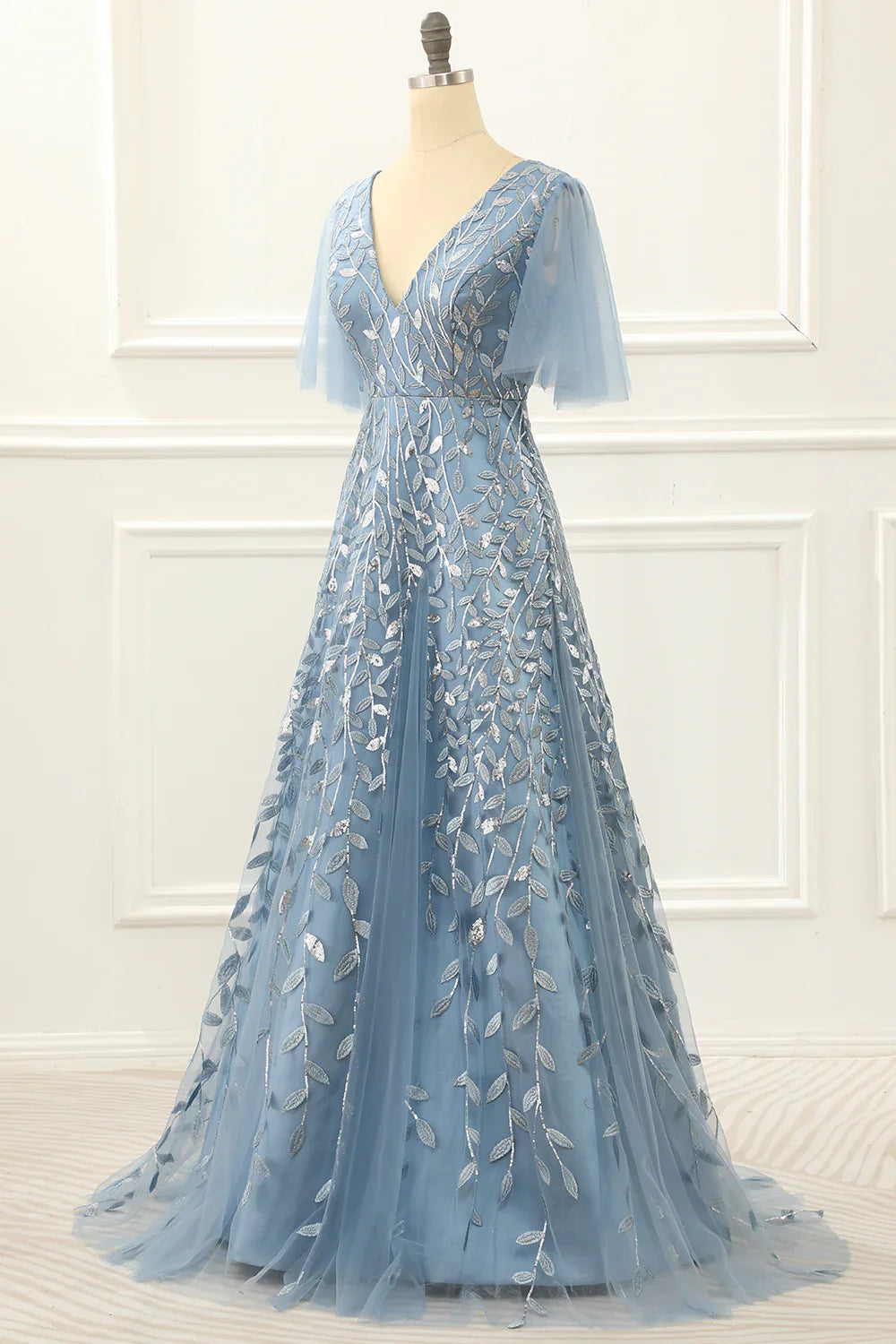 A Line Tulle Blue Prom Dress With Lace Appliques
