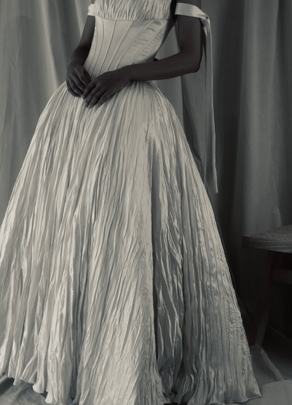 Elegant Ball Gown Strapless Corset Pleated Satin Prom Dress Wedding Dress SH4659