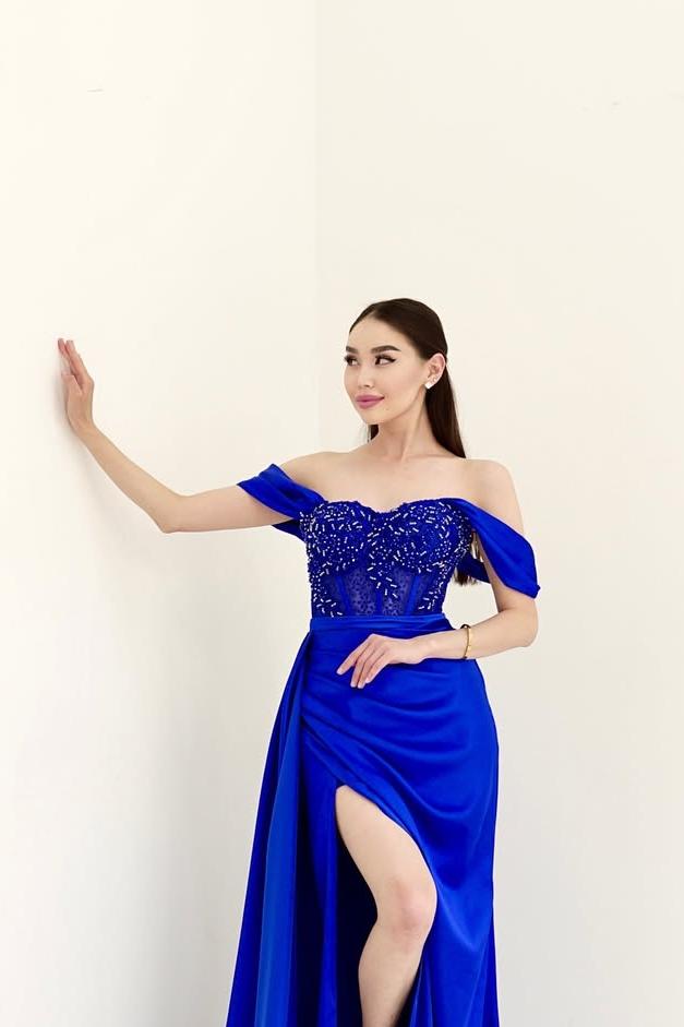 Charming Royal Blue Satin Off the Shoulder Strapless Split Prom Dress with Beadings | Zelldresses