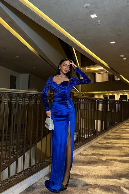 Amazing Red Velvet Long Sleeves Sweetheart Long Split Prom Dress with Beadings | Zelldresses