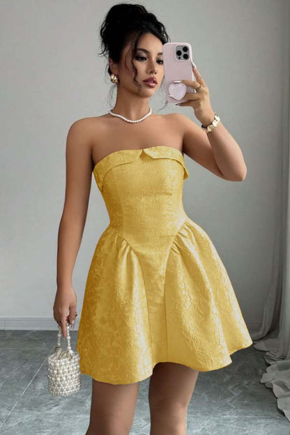 Strapless Sleeveless Short A Line Homecoming Dress With Embroidery HC0161