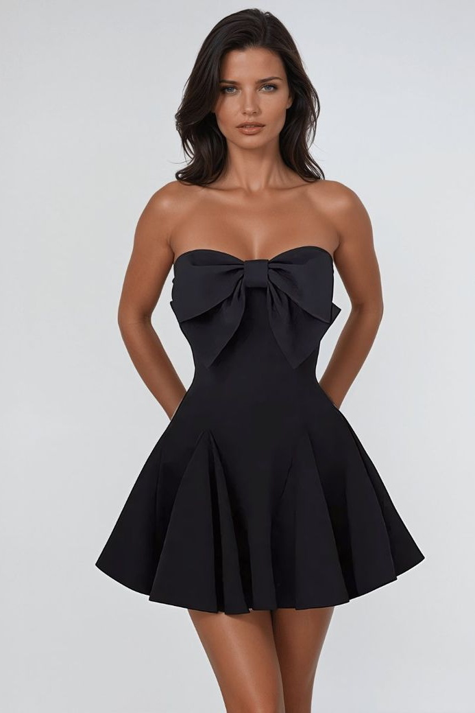 Black Strapless Sleeveless Short Homecoming Dress With Pleated HC0181