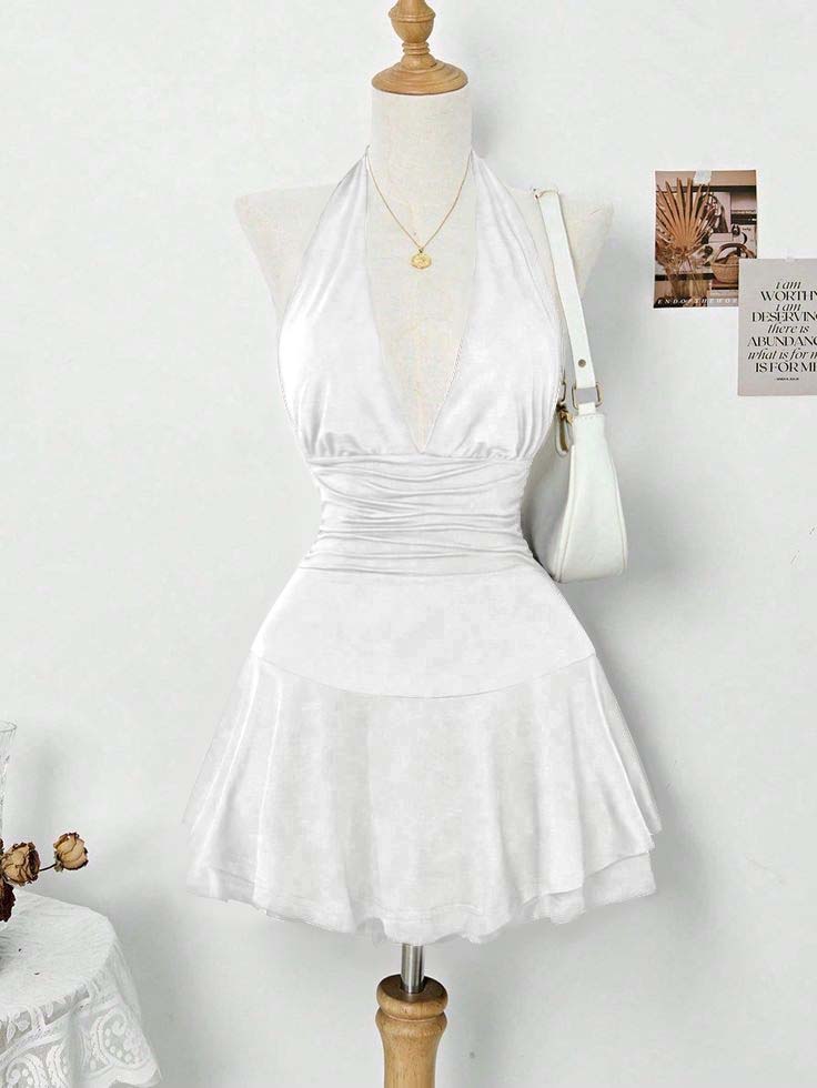 Halter Deep V Neck Sleeveless Short Homecoming Dress With Pleated HC0167