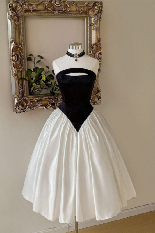 Elegant Strapless Sleeveless Homecoming Dress A-Line Tea Length Satin CY0262