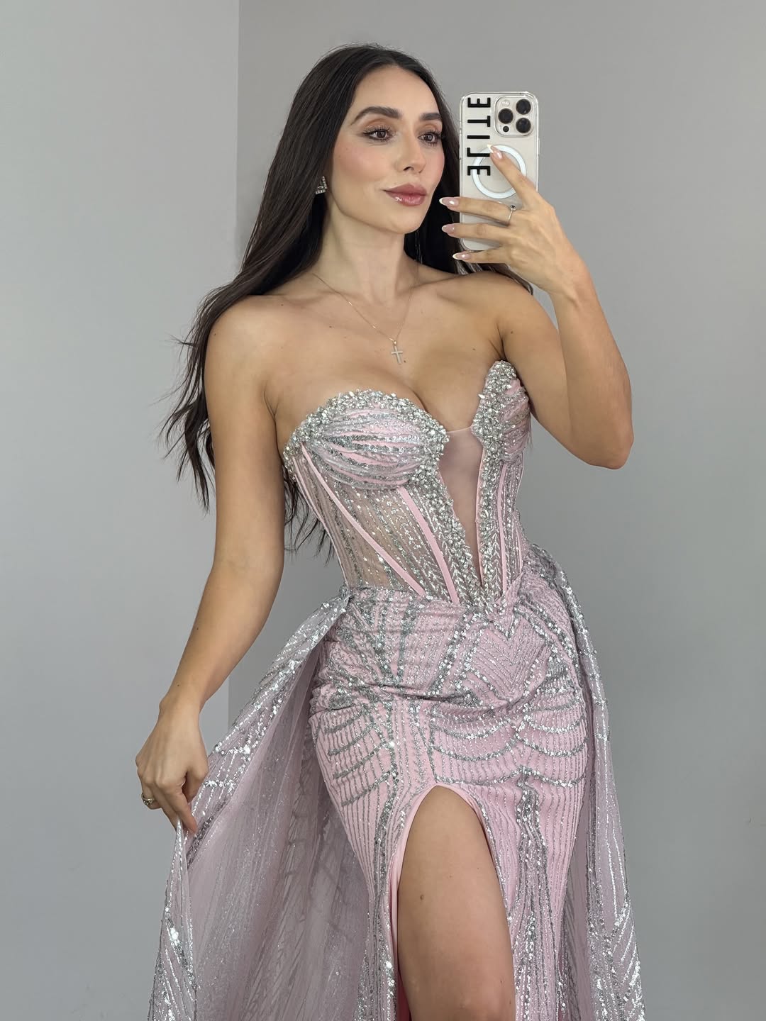 Charming Sweetheart Sequins Sleeveless Split Prom Dress with Train | Zelldresses