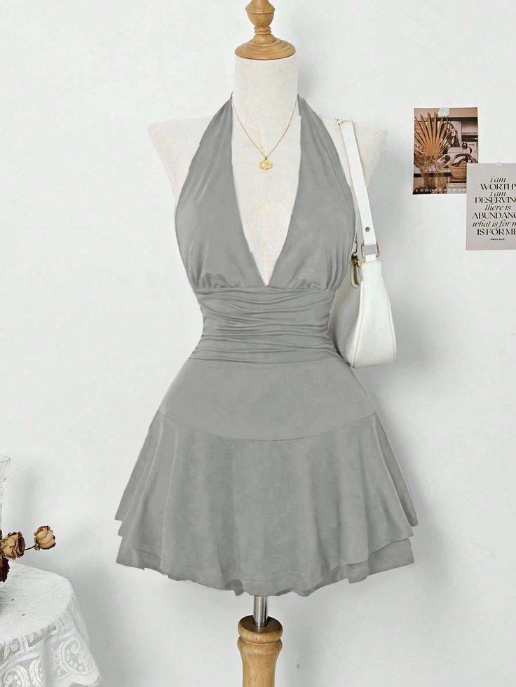 Halter Deep V Neck Sleeveless Short Homecoming Dress With Pleated HC0167