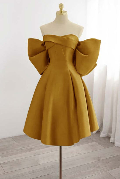 Strapless Sleeveless Short Homecoming Dress With Bowknot Pleated HC0177