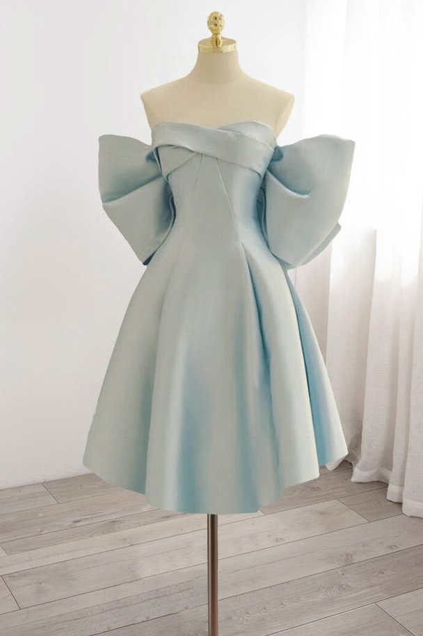 Strapless Sleeveless Short Homecoming Dress With Bowknot Pleated HC0177