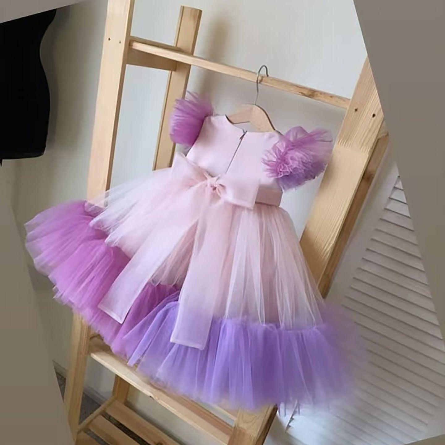 Lovely Flower Girl Dress with Bow Wedding Birthday Keen Length D119
