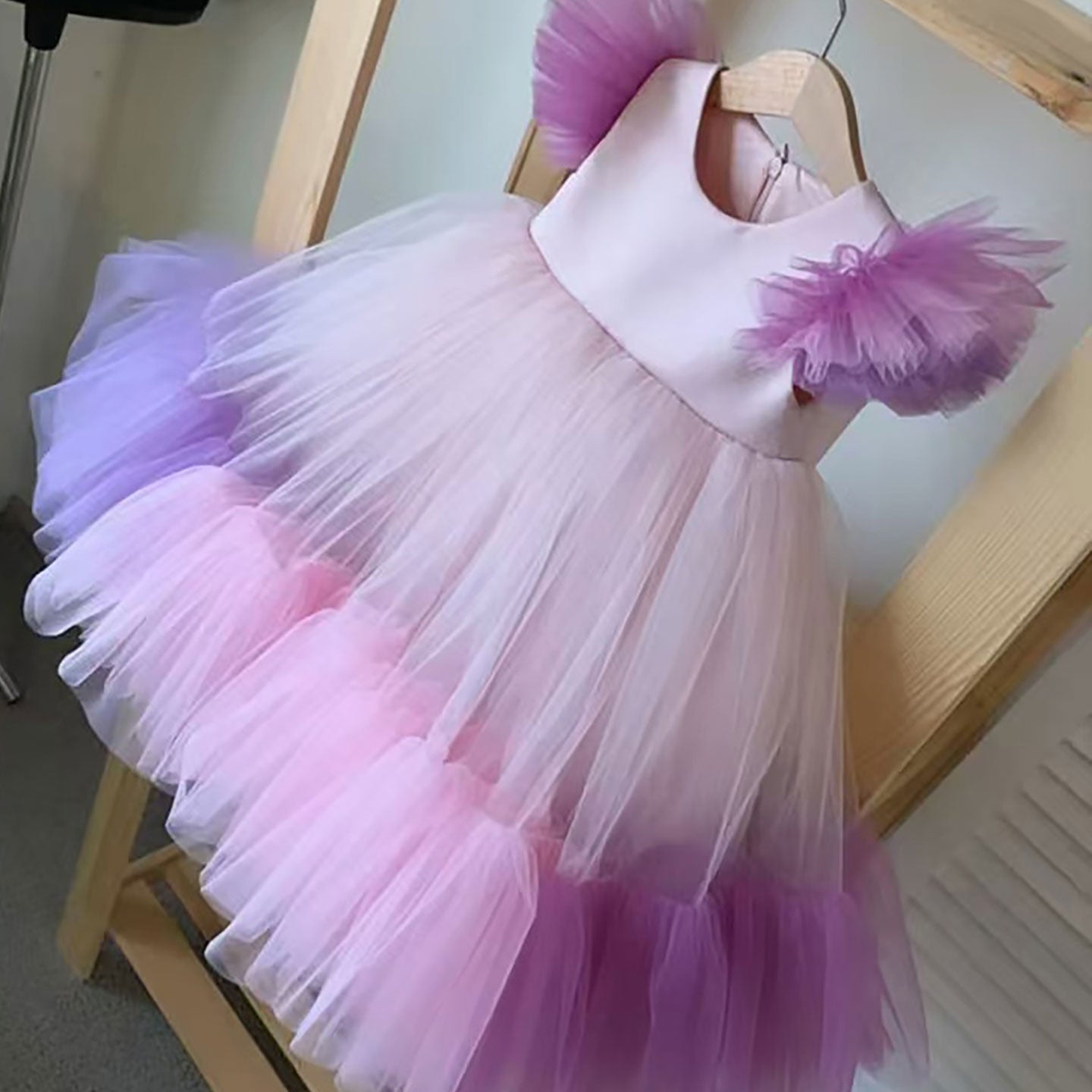 Lovely Flower Girl Dress with Bow Wedding Birthday Keen Length D119