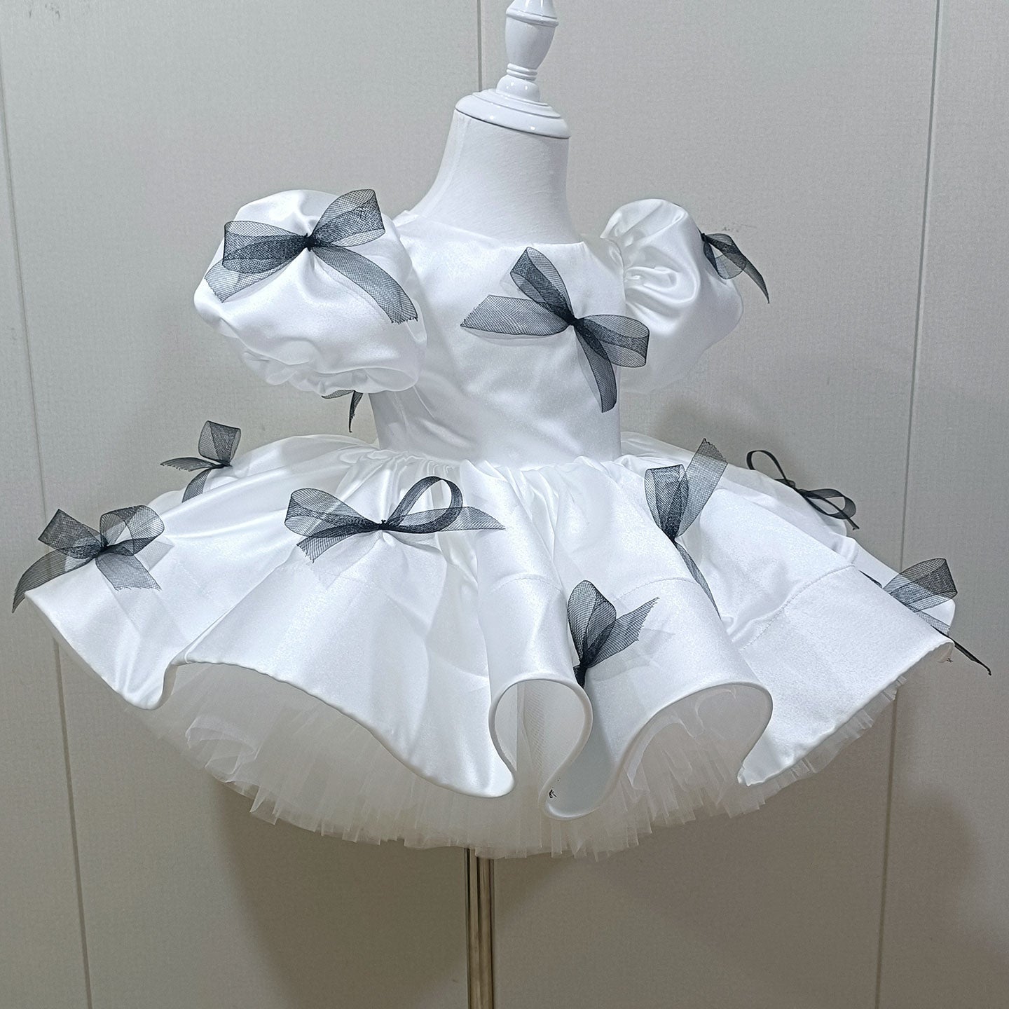 Luxury Black Flower Girl Dress for Kids Birthday Party Gown D173