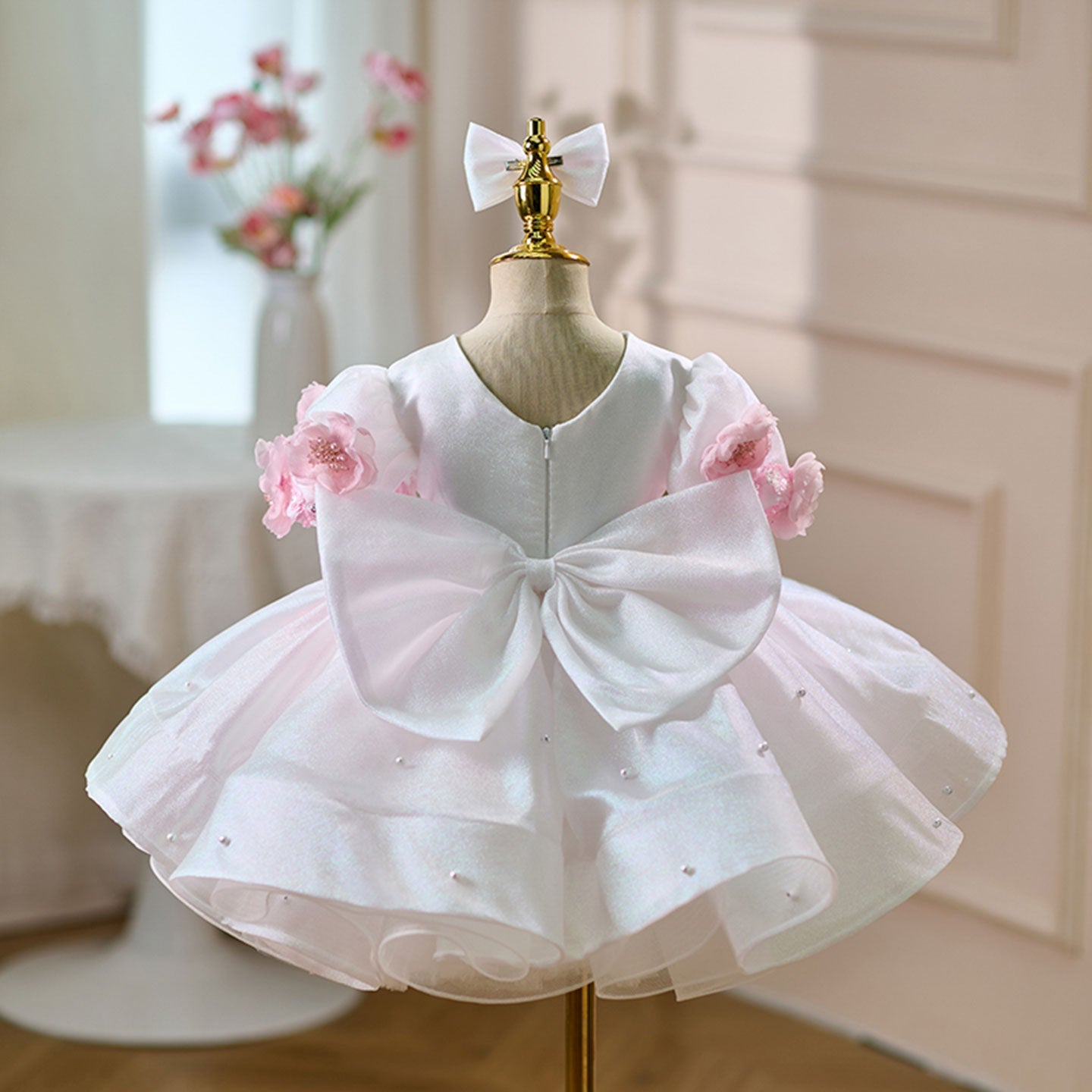 Elegant Flower Girl Dress with Floral Embellishments for Weddings Parties J439