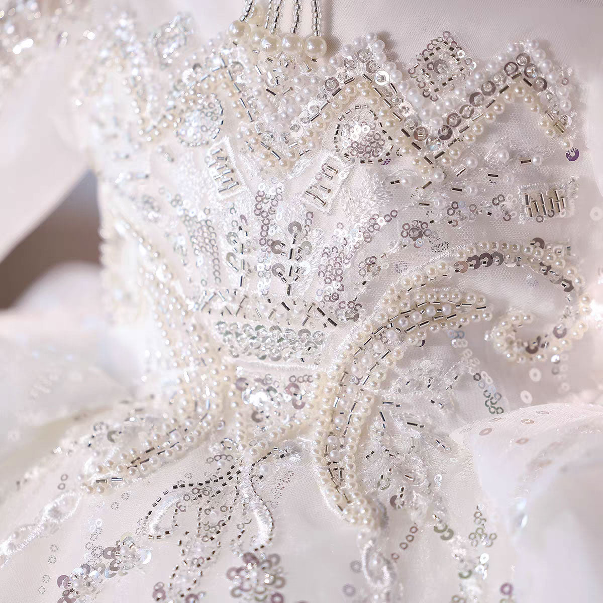 Elegant White Long Sleeve Princess Girl Dress Birthday Party Gown J600